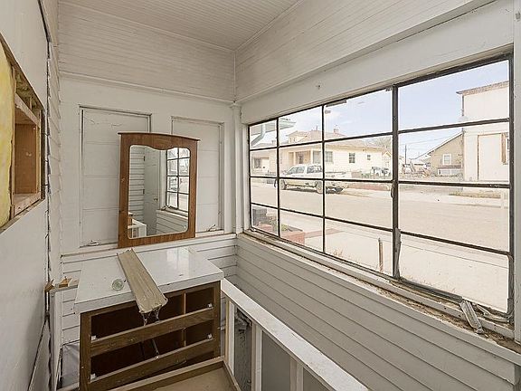 3rd image of 436 Elias Ave