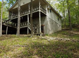4053 Deer Creek Rd, Linden, TN 37096