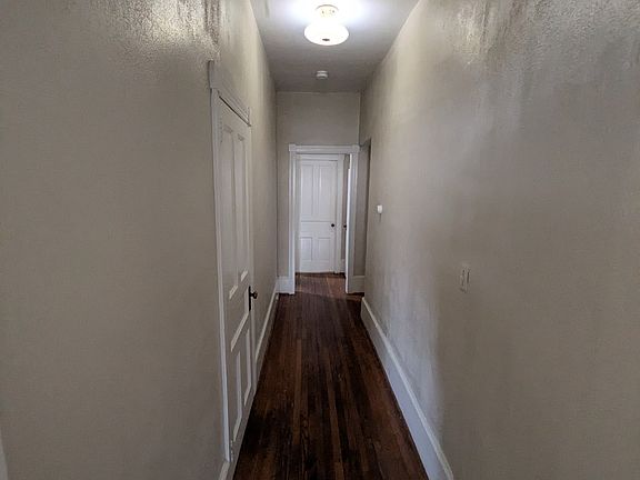 5th image of 441 E Main St Floor 1