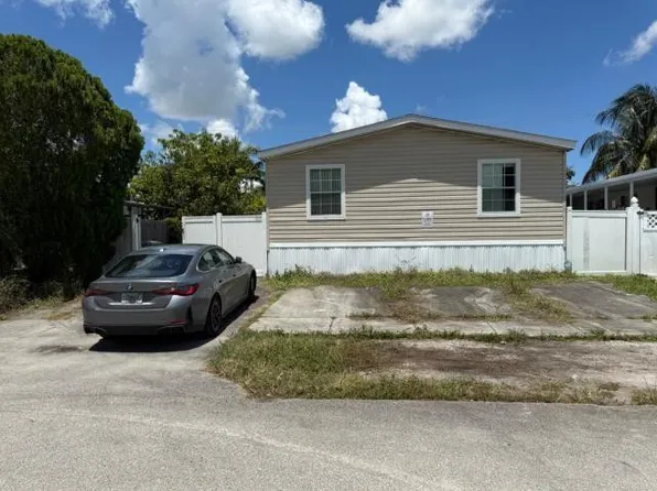 10139 Marlin Drive, Boca Raton, FL 33428