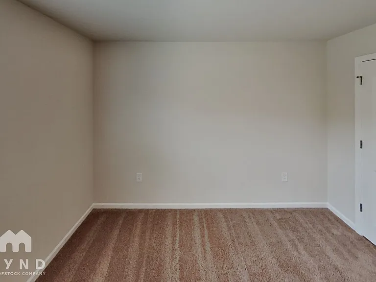7124 Galway City St — Photo 13