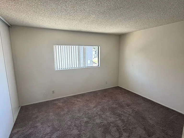 3241 Triumph Ln — Photo 11