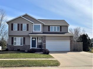 7602 Pin Tail Dr NE, Cedar Rapids, IA 52402