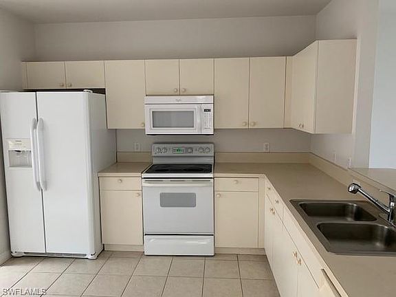 2nd image of 3043 Horizon Ln Unit 2008