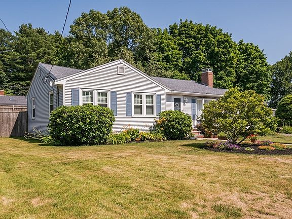 3rd image of 47 Sharon Rd