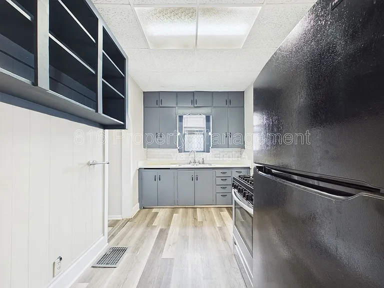 1222 S 40th St — Photo 10