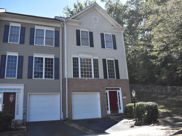711 Galway Ln, Stafford, VA 22554