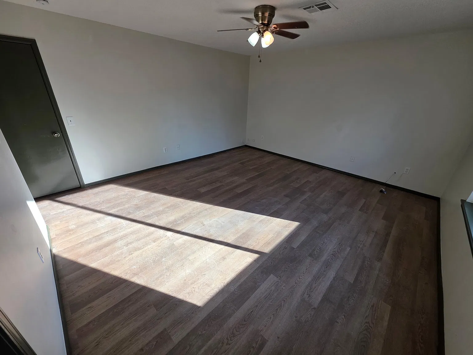 4 bed, 3.5 bath, 2768 sqft, $2,900 — Photo 4