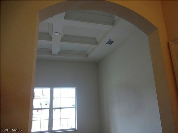 5th image of 529 SW 26th Terrace Cpe