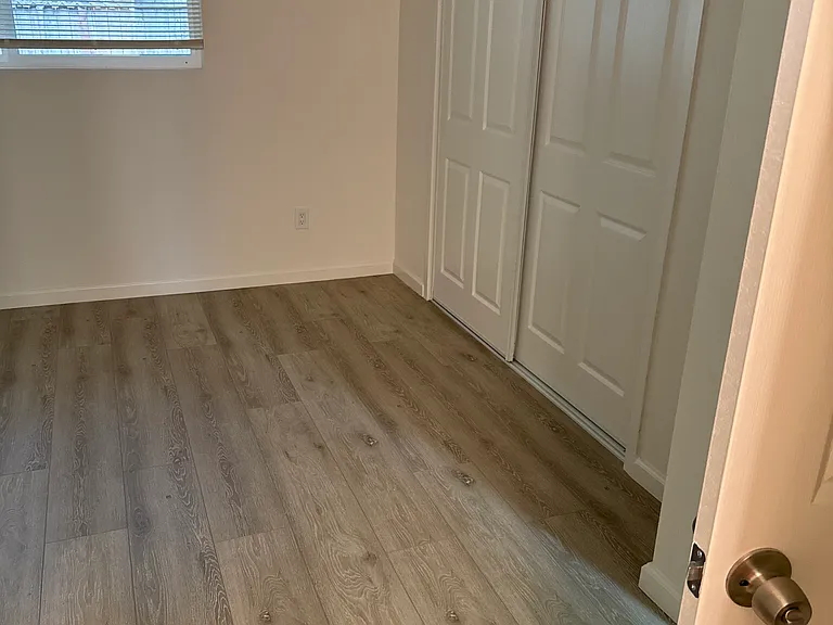 936 Princess Dr — Photo 8