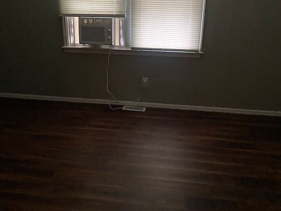 5th image of 621 S 19th St