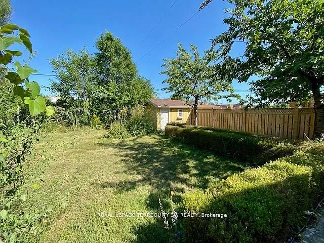 35 Euphrasia Dr — Photo 33