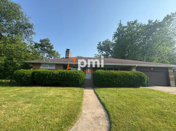 330 E 69th Pl