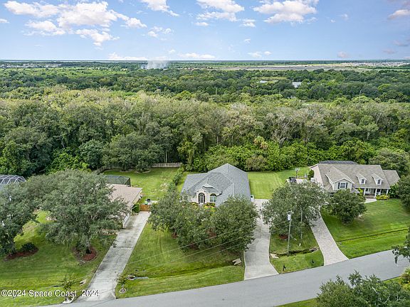 4th image of 4333 Davidia Dr