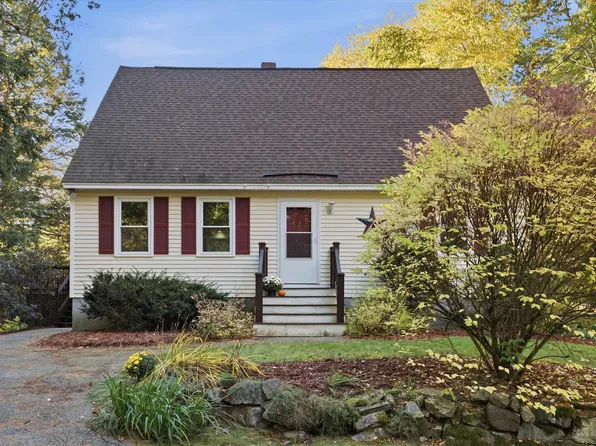 24 Rand Drive, Chester, NH 03036