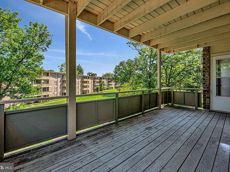 7170 Donnell Pl #C1 — Photo 31