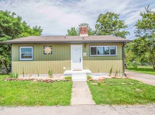 104 W Malta Rd, Oak Ridge, TN 37830