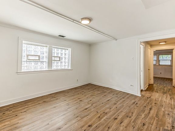 4th image of 3501 N Albany Ave