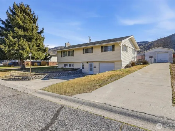 707 Spruce Street, Coulee Dam, WA 99116