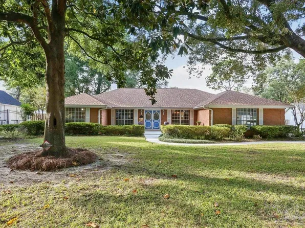 4493 Whisper Dr, Pensacola, FL 32504