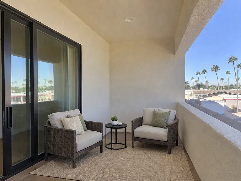 2502 E Paradise Ln #1 — Photo 29