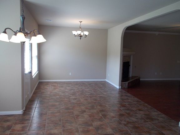 5th image of 648 N Timeless Dr