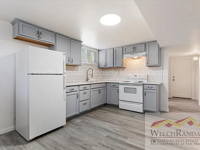 2711 Gramercy Ave #C — Photo 6