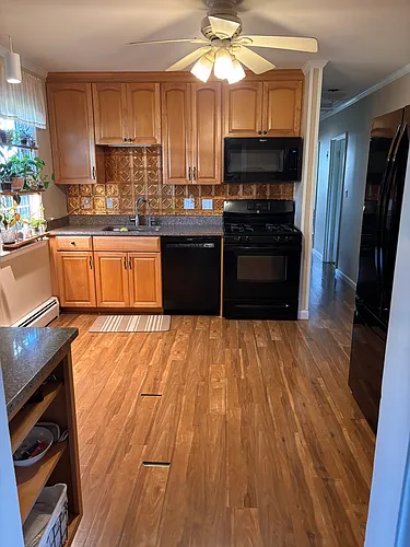592 Saw Mill Brook Pkwy Photo 1