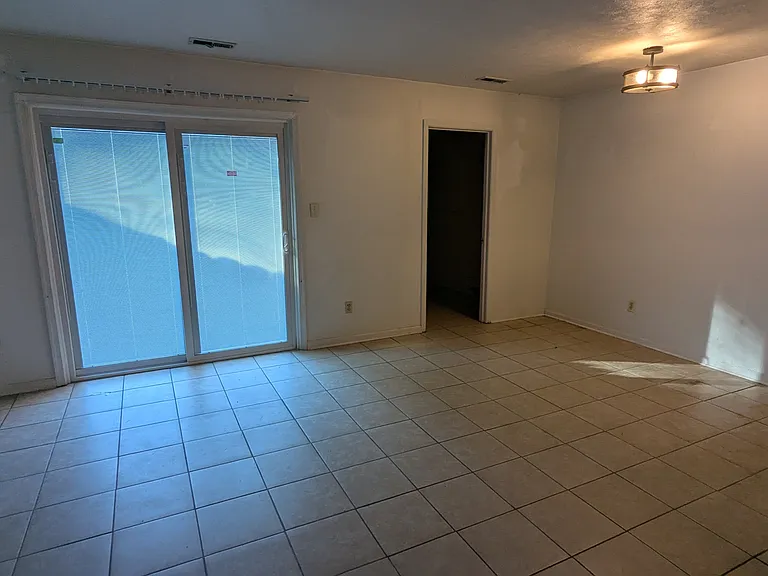 401 Advocate Ct #C — Photo 15