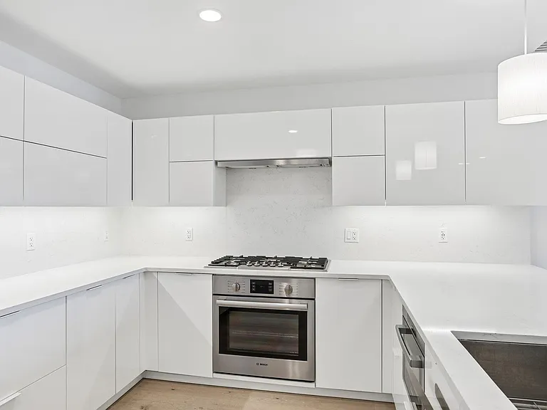 9 Avenue At Port Imperial #713 — Photo 5
