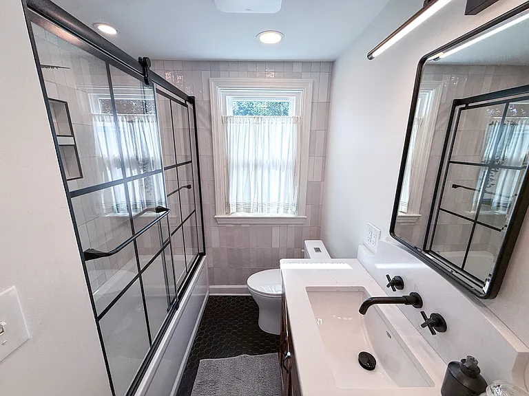 750 S Royal St #1 — Photo 22