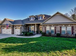 183 Mills Plantation Cir, Troutman, NC 28166