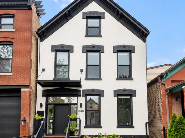 1940 W Superior St, Chicago, IL 60622