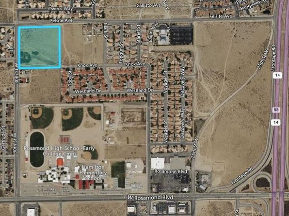 1 30th St W, Rosamond, CA 93560