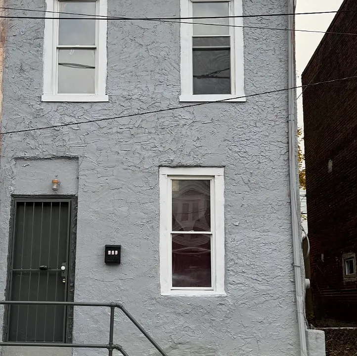 269 E Sharpnack St