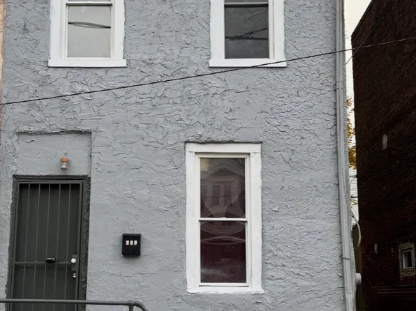 269 E Sharpnack St, Philadelphia, PA 19119
