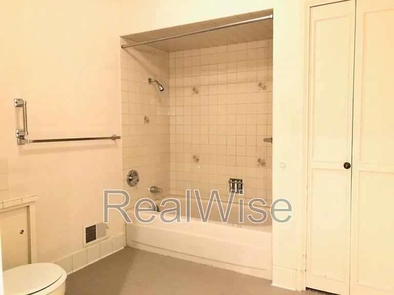 7730 SW Eaker Pl — Photo 14