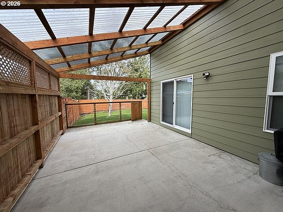 5th image of 1651 29th St