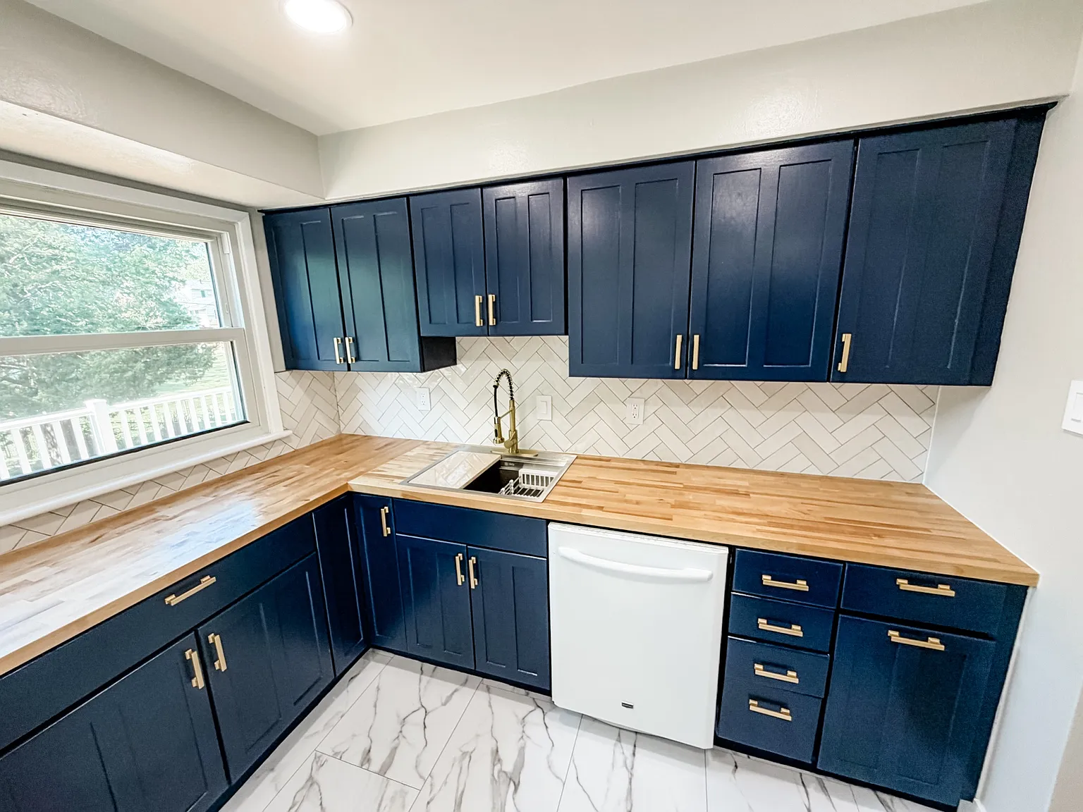 4 bed, 2259 sqft, $2,645 — Photo 1