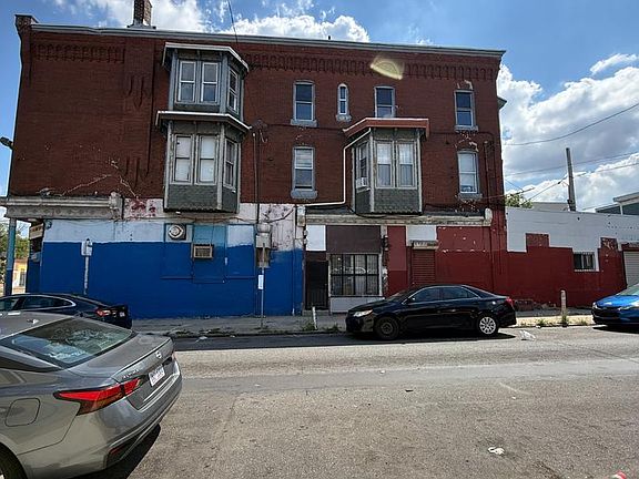 3rd image of 1542 Diamond St