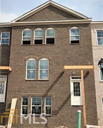 2nd image of 3310 Hill Dr