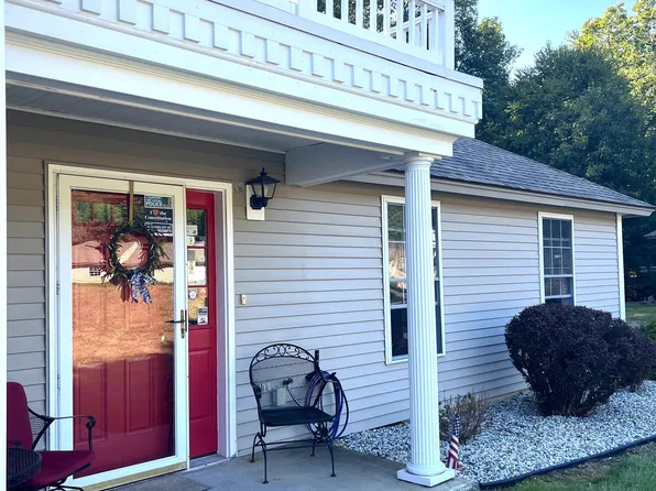 49 Lantern Lane, Kingston, NH 03848