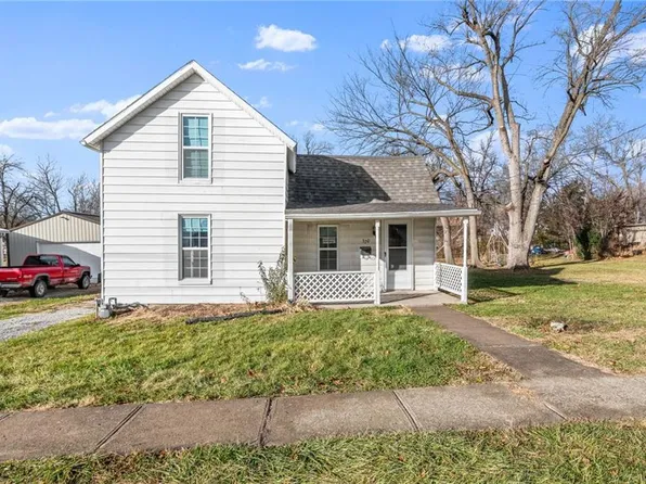 320 S Orange St, Cameron, MO 64429