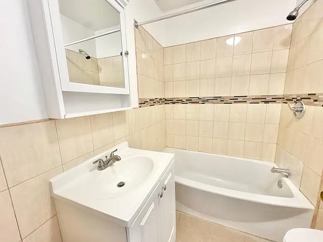 77 Herkimer St #1 — Photo 4