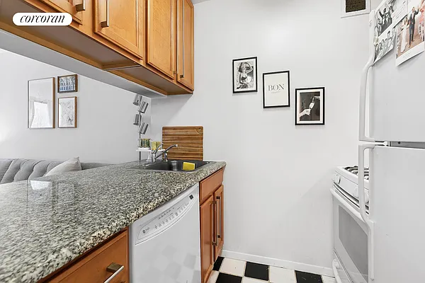 Rented by Corcoran | media 15