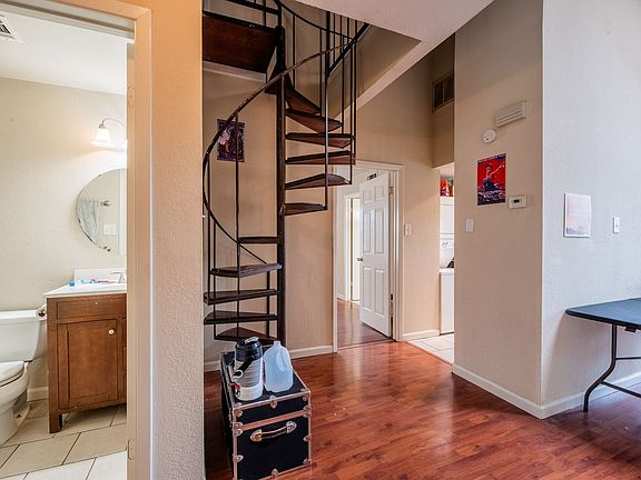 5th image of 3506 Speedway Room B