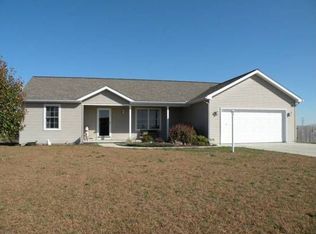 72100 Jennifer Ct, Milford, IN 46542