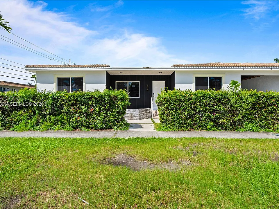 580 Lee Dr