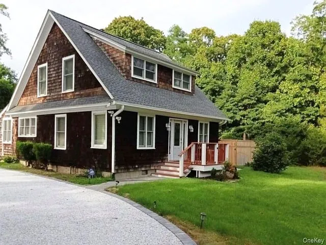 6 bed, 3.0 bath, 2200 sqft, $5,000 — Photo 1