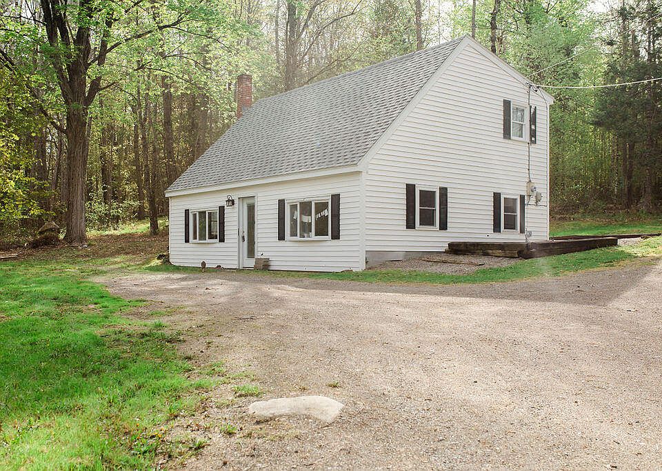 1st image of 7 Upper Oak Point Road